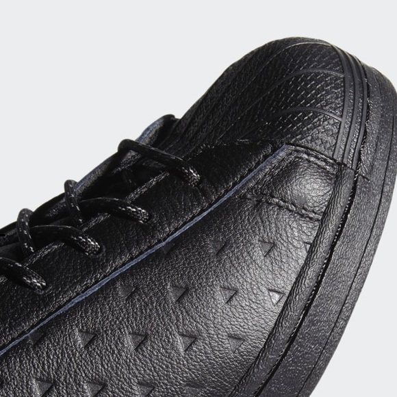 Pharrell Williams x adidas Superstar Triple Black - Picture 7 of 10